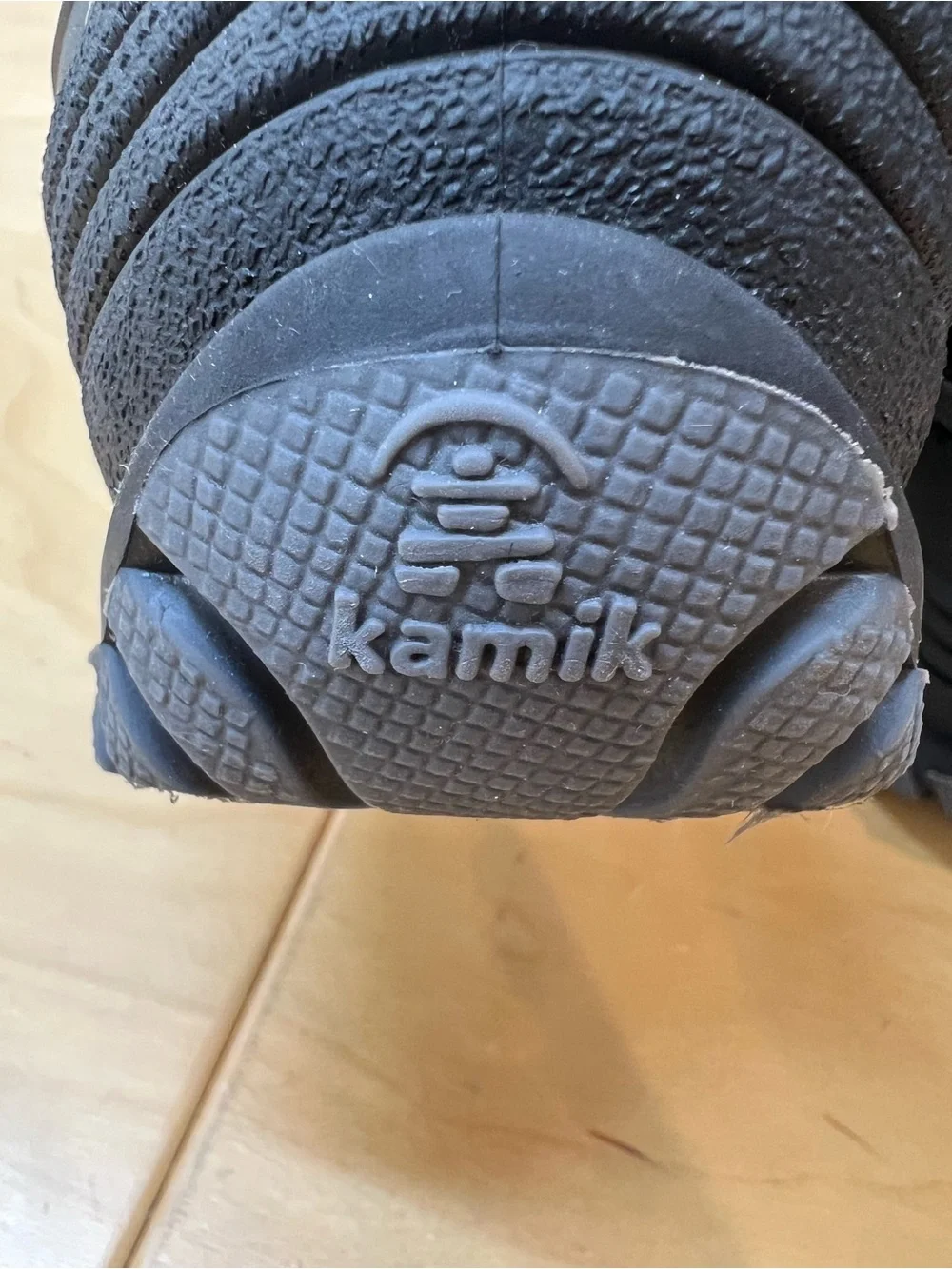 New without a box Kamik Kids Black Faux Fur-Trim Winter Boots size 5